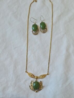 Sorrento Vintage GF Necklace and Earring Set with Green Cabochon Jade Stones